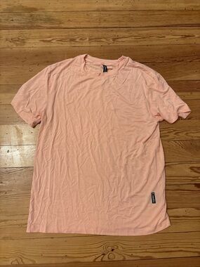 Comfrt Tee T-shirt Size Medium M